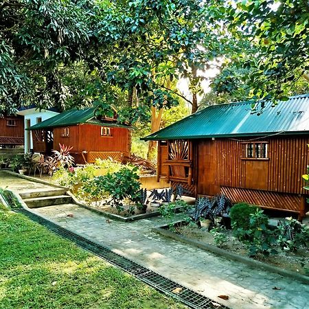 Rea'S Bamboo Resort Gabaldon Экстерьер фото